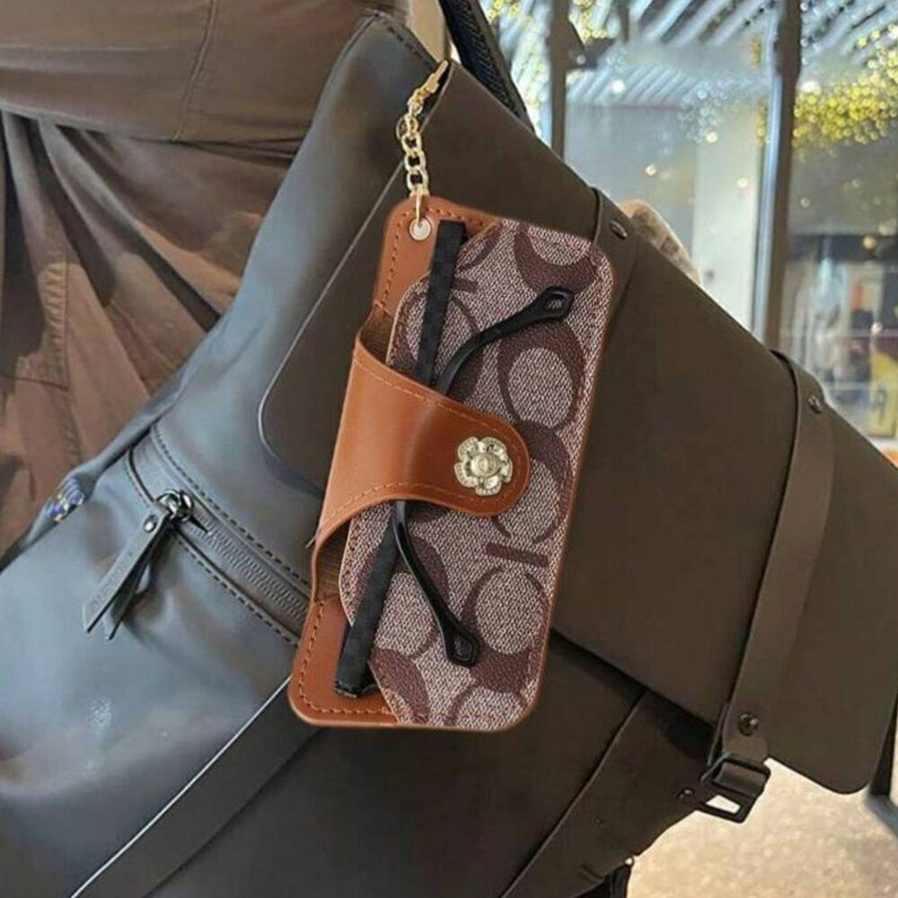 Retro Portable Sunglasses Case With Hook Fashion Accessories for Women